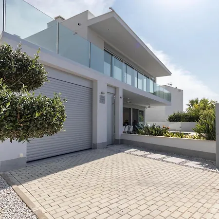 Casa Chamizo קמברילס